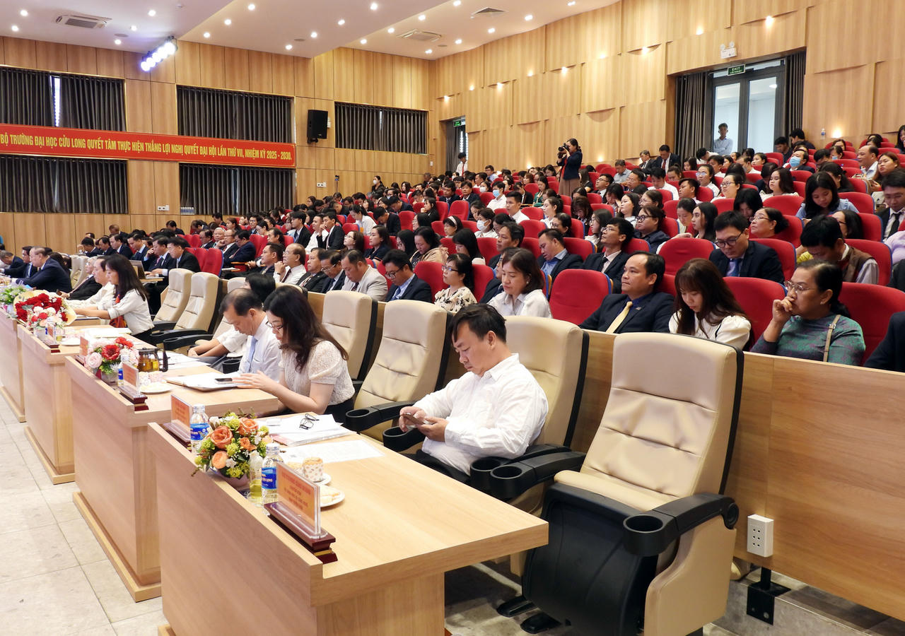 Đại biểu tham dự Hội nghị (Ảnh: Nguyễn Dô)