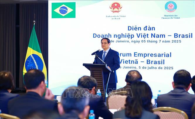 Thủ tướng Phạm Minh Chính phát biểu tại Diễn đàn doanh nghiệp Việt Nam - Brazil. Ảnh: Dương Giang/TTXVN