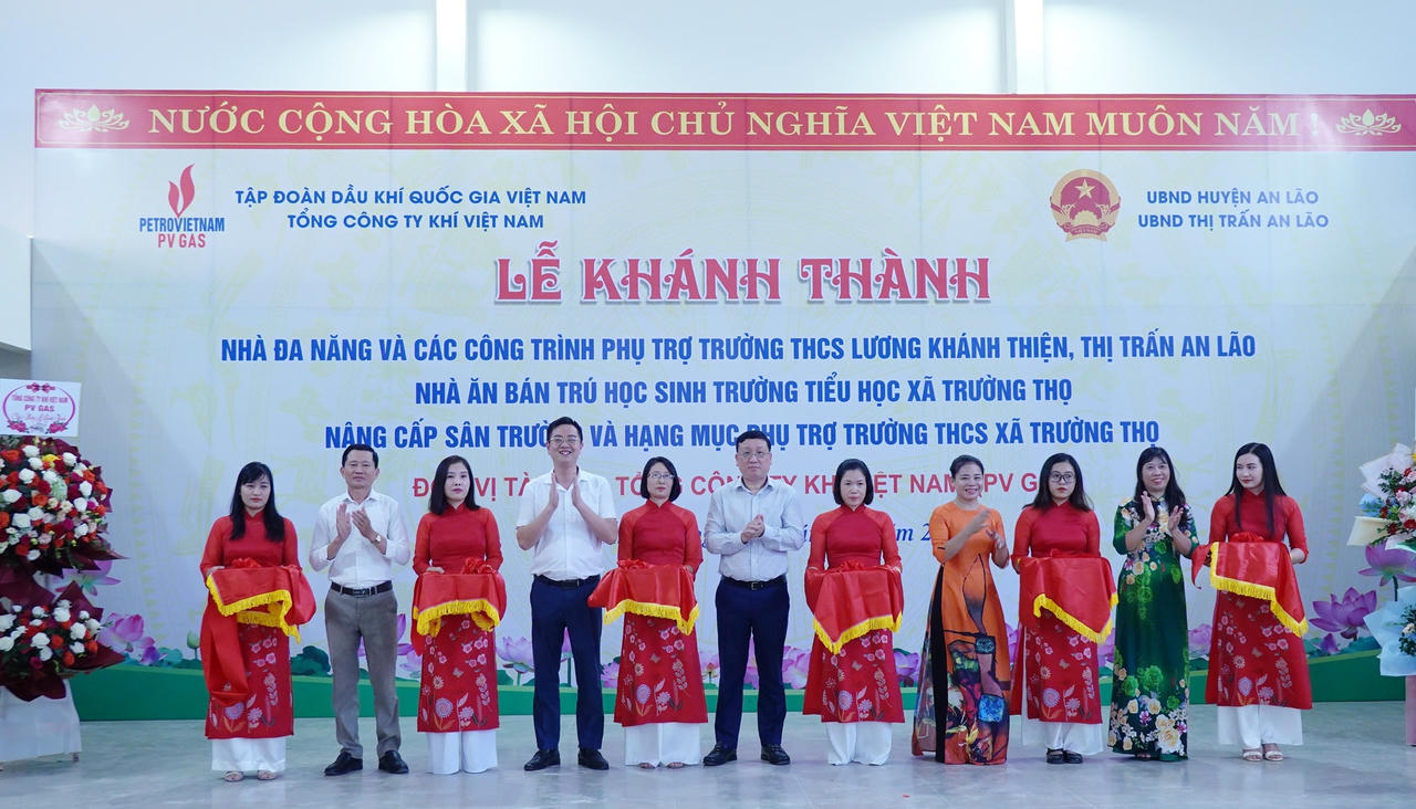 Tài trợ cho các hoạt động giáo dục luôn được quan tâm hàng đầu trong chương trình an sinh xã hội của PV GAS