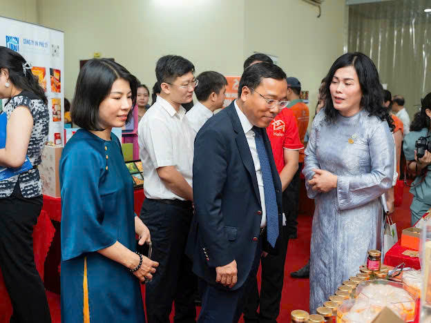 Các sản phẩm của Yến Helen rất được <editorjs-spell data-spell=