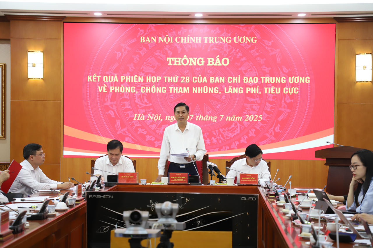 Khởi tố vụ án và 5 bị can liên quan dự án đầu tư xây dựng cơ sở 2 hai bệnh viện Khởi tố vụ án và 5 bị can liên quan dự án đầu tư xây dựng cơ sở 2 hai bệnh viện