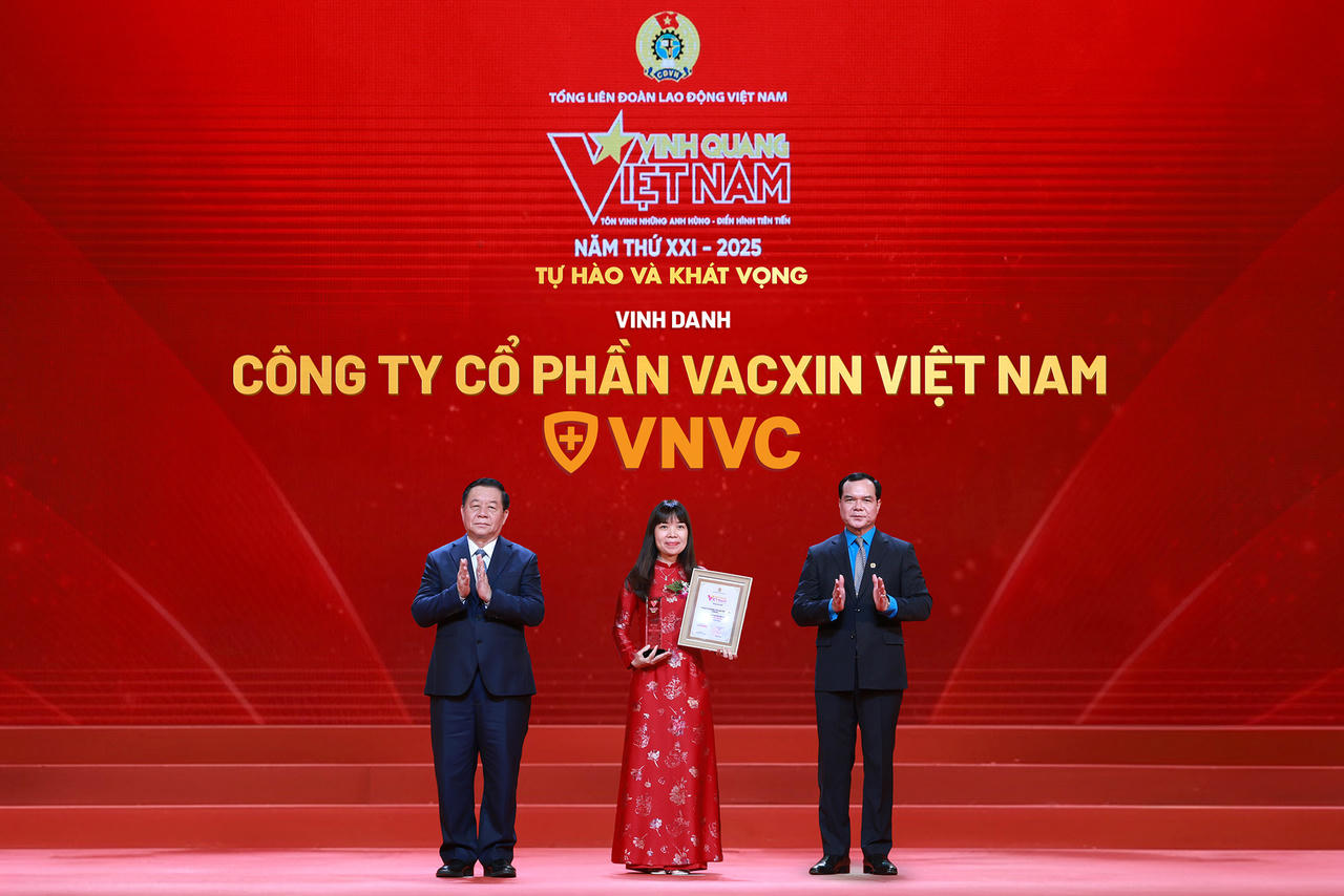 VNVC là một trong 13 tập thể điển hình tiên tiến toàn quốc được vinh danh tại chương trình “Vinh quang Việt Nam 2025”. Ảnh: BTC