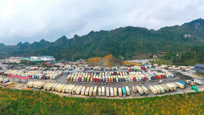 Kinh tế cửa khẩu Lạng Sơn tiếp tục  phát triển.