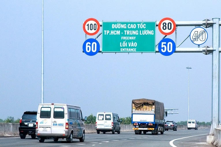 Yêu cầu hoàn thành điều chỉnh biển chỉ dẫn địa giới hành chính trước 15/7