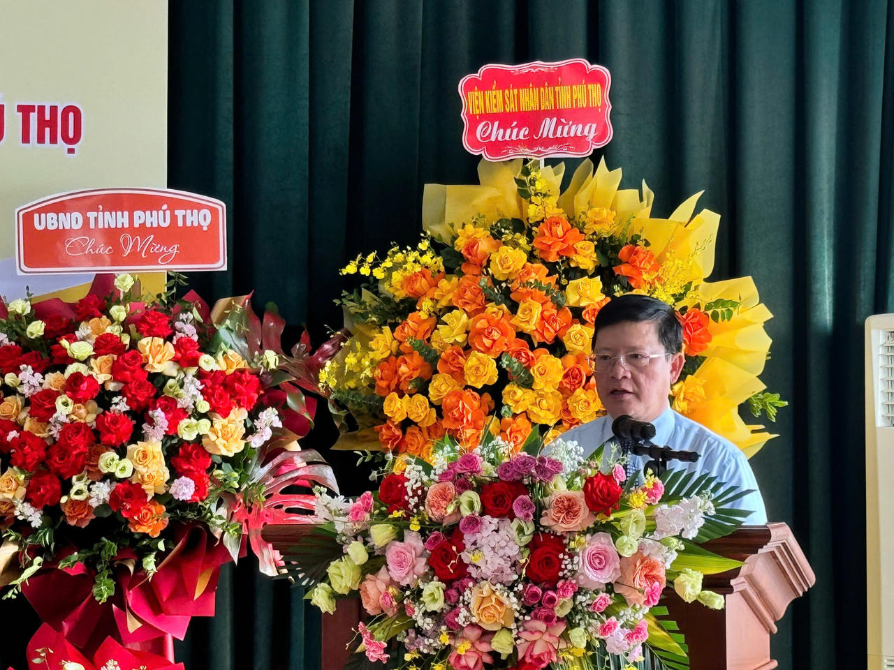 Thứ trưởng Bộ Tư pháp Mai Lương Khôi phát biểu tại buổi lễ