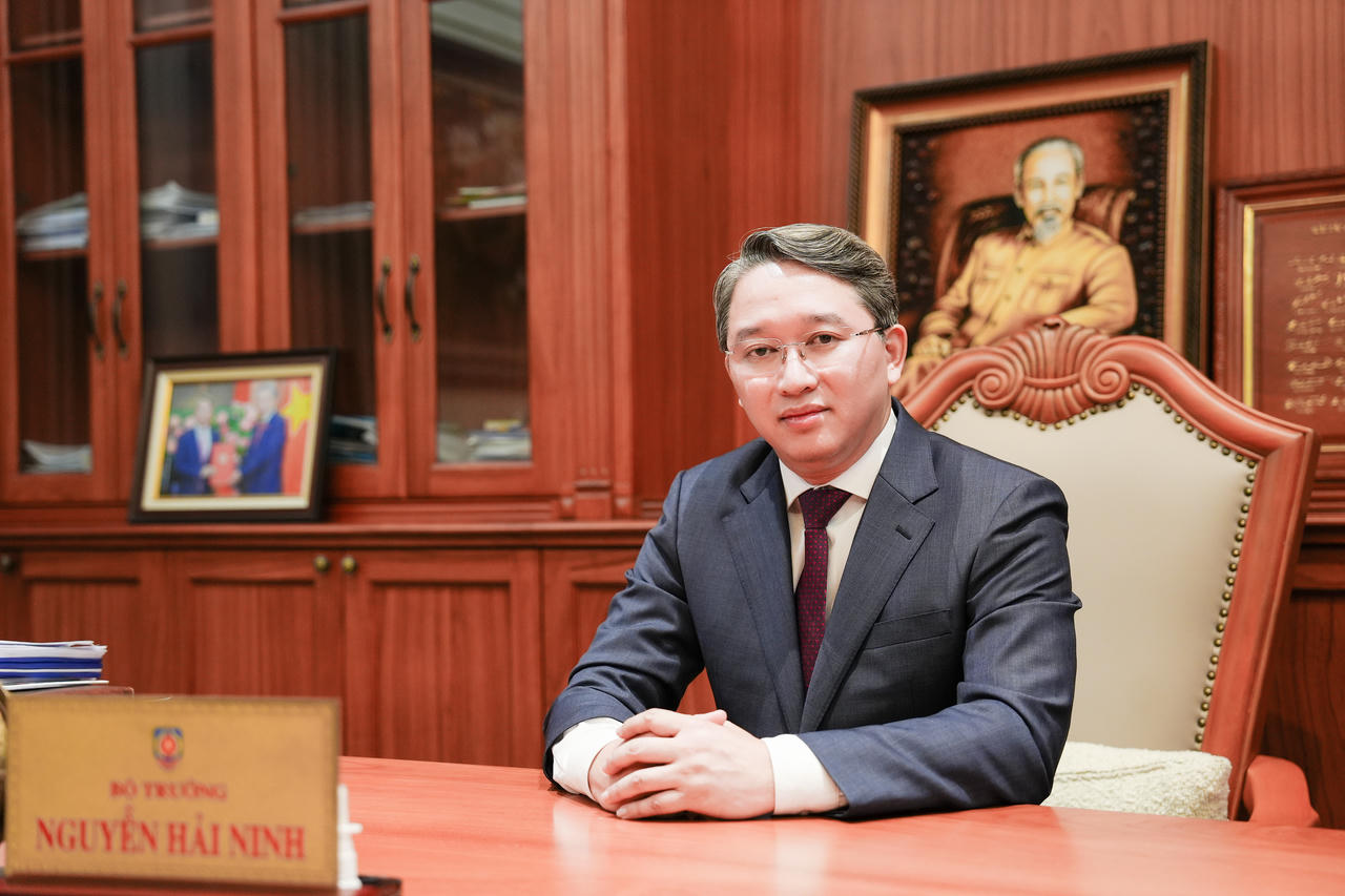 Bộ trưởng Bộ Tư pháp Nguyễn Hải Ninh: “Báo Pháp luật Việt Nam cần xây dựng những cây bút có tầm ảnh hưởng”