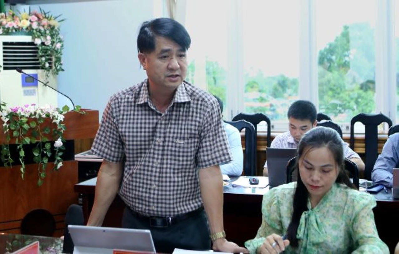 Ông Phạm Bá Thìn - Bí thư Đảng ủy xã Krông Năng phát biểu tại buổi làm việc