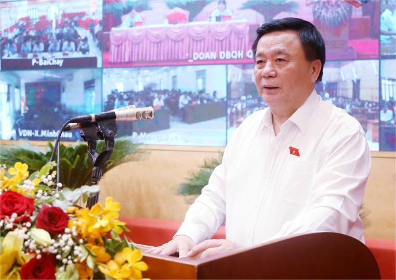 Ông Nguyễn Xuân Thắng - Ủy viên Bộ Chính trị, Giám đốc Học viện Chính trị Quốc gia Hồ Chí Minh, Chủ tịch Hội đồng Lý luận Trung ương, ĐBQH tỉnh, phát biểu tại hội nghị.