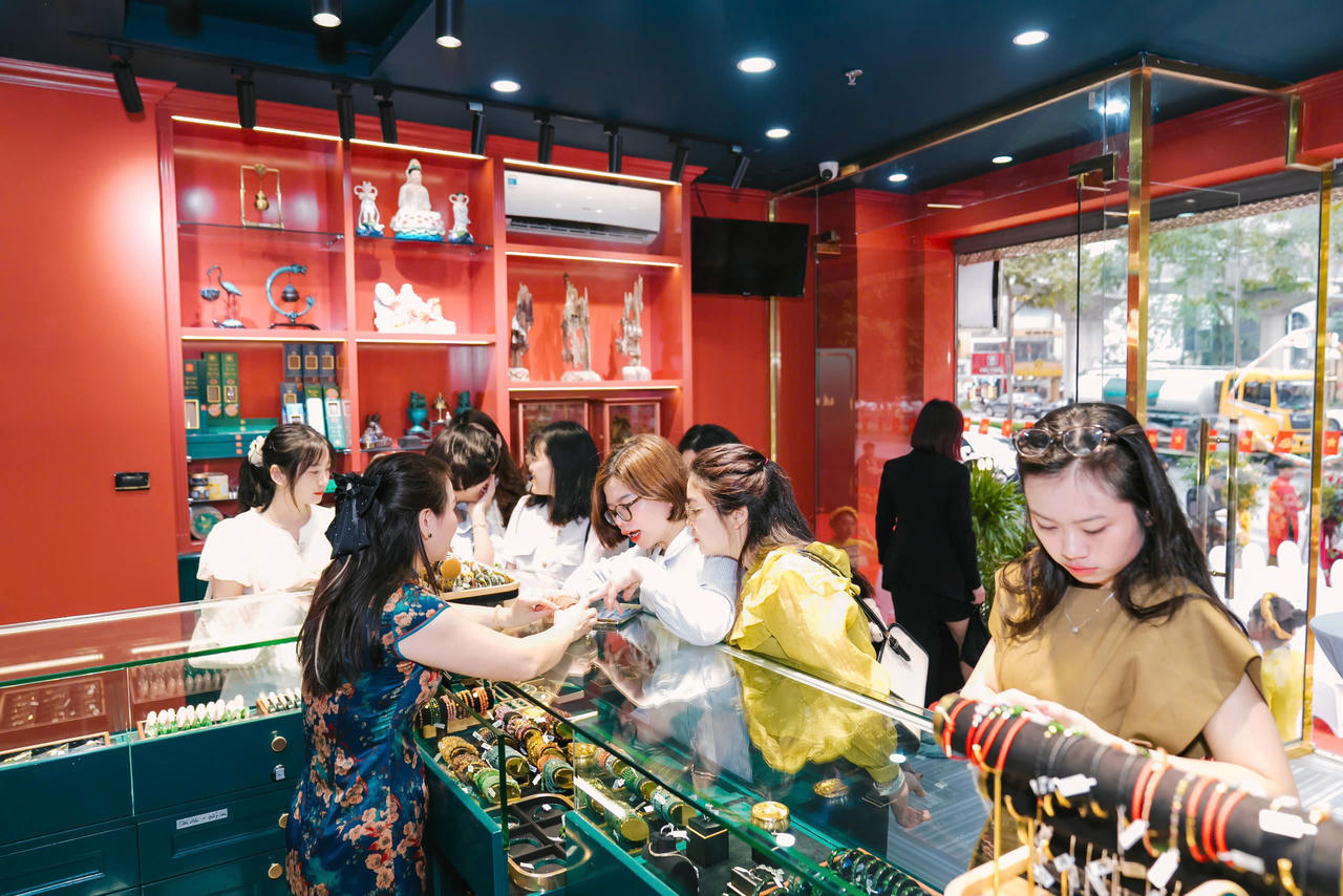 Ngày càng nhiều phụ nữ chọn ngọc để nuôi dưỡng sự bình yên trong tâm hồn