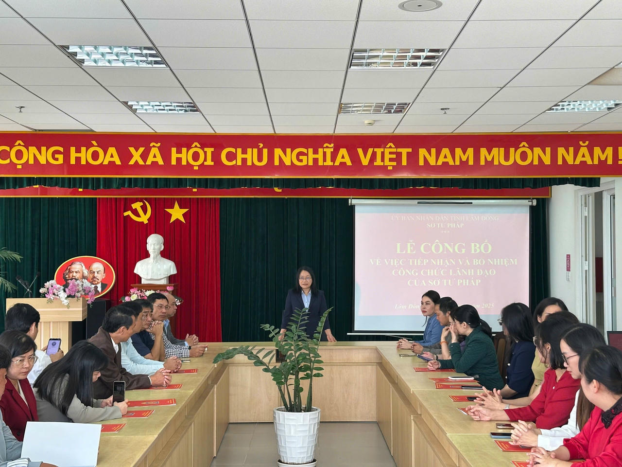 Sở Tư pháp Lâm Đồng bổ nhiệm lãnh đạo cấp phòng Sở Tư pháp Lâm Đồng bổ nhiệm lãnh đạo cấp phòng