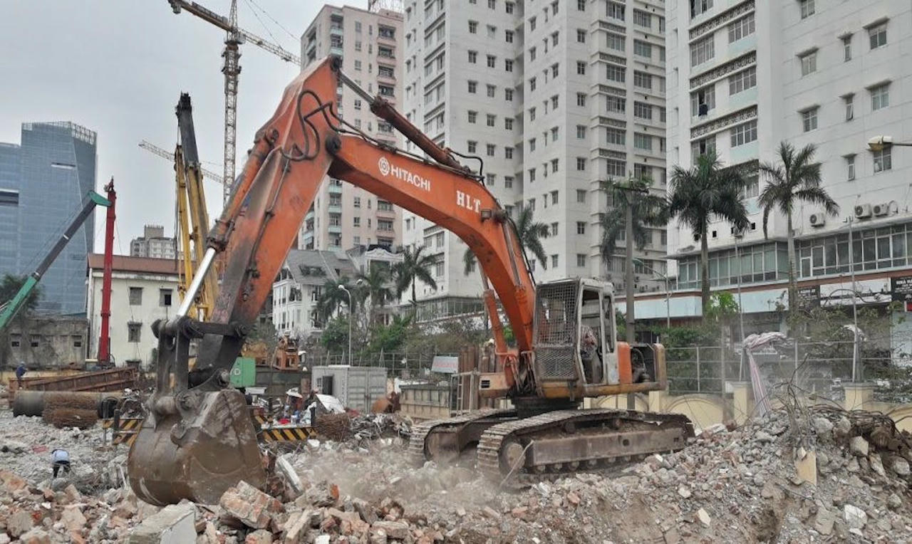 Đối với các công trình vi phạm, Thành phố yêu cầu thực hiện cưỡng chế theo quy định của pháp luật.