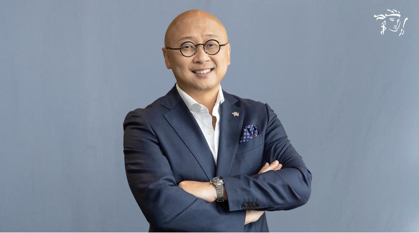  Ông Kevin Joong Kwon.