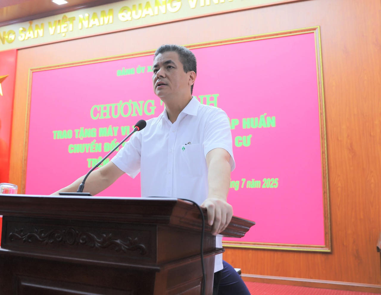 Ông Phạm Thanh Tùng, Tổng Giám đốc Công ty CP Supe Phốt phát và Hóa chất Lâm Thao phát biểu tại chương trình