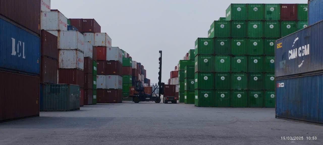 
Công ty Cổ phần THTE - Logistcis thực hiện chuyển đổi số mô hình bãi container thông minh.
















Công ty Công ty cổ phần THT E –
Logistcis thực hiện chuyển đổi số mô hình bãi container
thông minh



















Công ty Công ty cổ phần THT E –
Logistcis thực hiện chuyển đổi số mô hình bãi container
thông minh



















Công ty Công ty cổ phần THT E –
Logistcis thực hiện chuyển đổi số mô hình bãi container
thông minh



