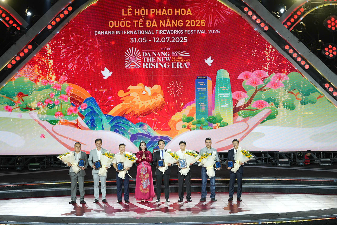 Bên cạnh giải Quán quân và giải Á quân; Ban tổ chức DIFF 2025 cũng đã tôn vinh 3 đội thi với 3 hạng mục giải thưởng quan trọng, mỗi giải thưởng trị giá 5.000 USD.