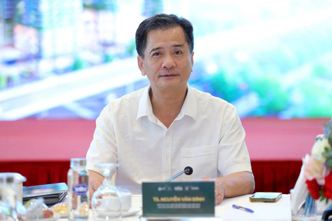 TS. Nguyễn Văn Đính, Phó Chủ tịch Hiệp hội Bất động sản Việt Nam, Chủ tịch Hội Môi giới Bất động sản Việt Nam