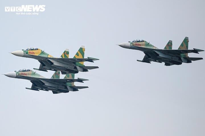 Su-30MK2 có thể đạt vận tốc tối đa gấp 2 lần vận tốc âm thanh. (Ảnh: VTC News)
