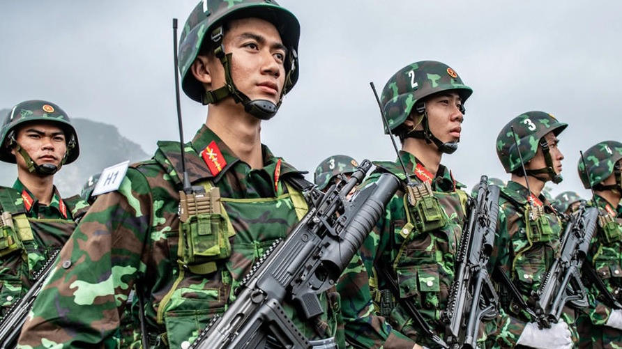 Cử tri kiến nghị học viên quân đội ra trường được công tác gần nhà, Bộ Quốc phòng nói thế nào?