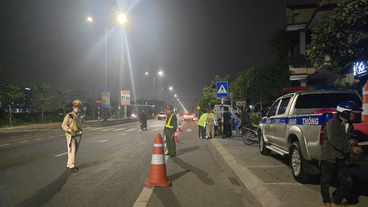 Sau sáp nhập, lực lượng CSGT Công an tỉnh Quảng Trị đã nhanh chóng triển khai lực lượng, phương tiện nhằm duy trì sự ổn định và tình hình TTATGT.