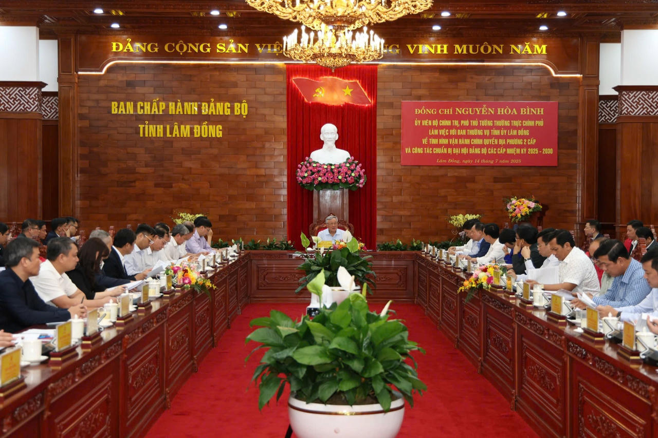 Chính quyền địa phương 2 cấp của tỉnh Lâm Đồng vận hành suôn sẻ