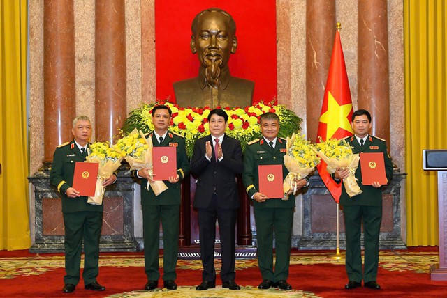 Chủ tịch nước Lương Cường trao Quyết định thăng quân hàm từ Trung tướng lên Thượng tướng đối với các đồng chí Uỷ viên Trung ương Đảng, Uỷ viên Quân ủy Trung ương: Nguyễn Hồng Thái, Thứ trưởng Bộ Quốc phòng; Nguyễn Văn Hiền, Thứ trưởng Bộ Quốc phòng; Nguyễn Trường Thắng, Thứ trưởng Bộ Quốc phòng; Nguyễn Quang Ngọc, Phó Tổng Tham mưu trưởng Quân đội nhân dân Việt Nam.