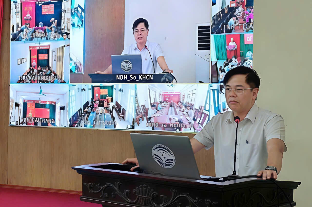 Ông Vũ Trọng Quế - Giám đốc Sở Khoa học và Công nghệ tỉnh phát biểu tại Hội nghị tập huấn sử dụng phần mềm dùng chung tại địa phương trước khi sáp nhập