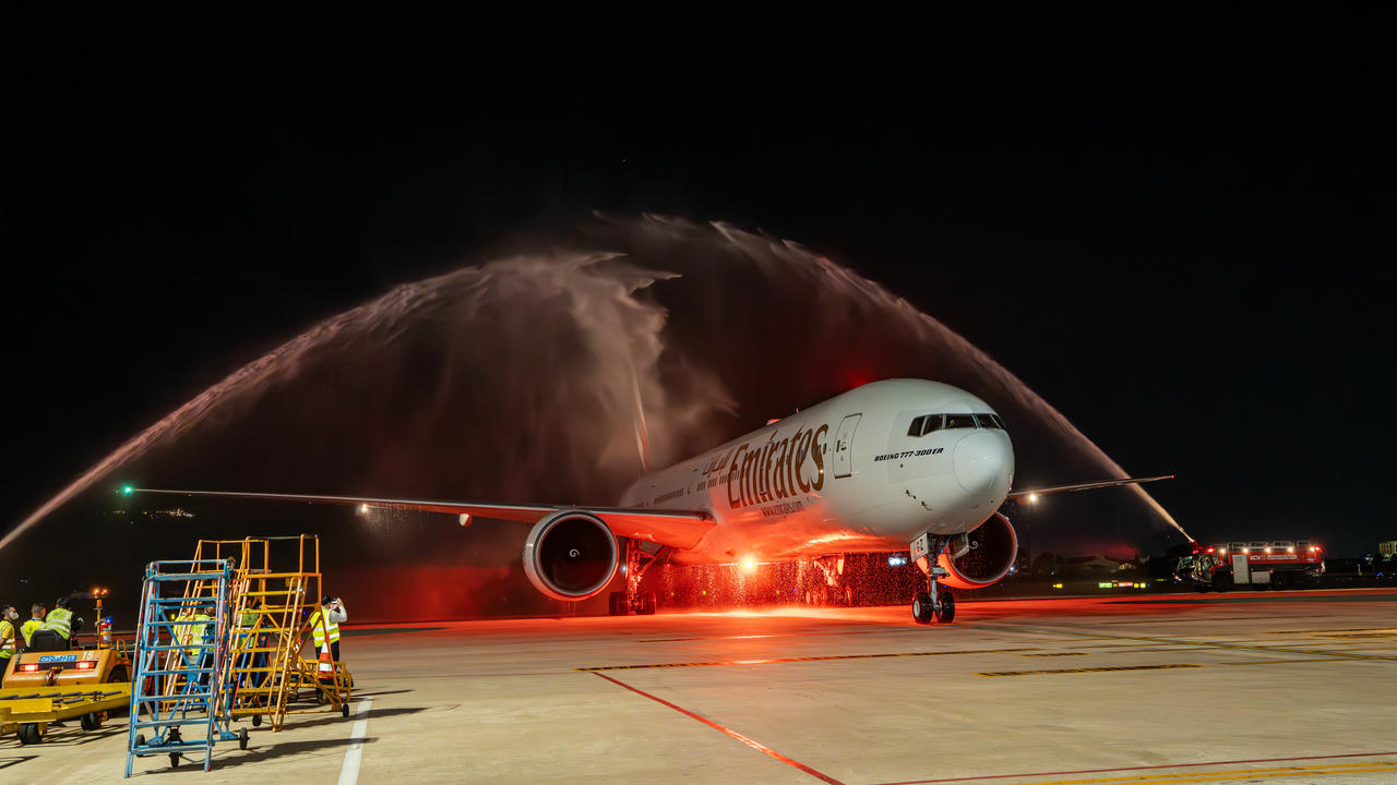 Đường bay thẳng của Emirates tới Đà Nẵng giúp thành phố sông Hàn đón thêm đa dạng khách từ nhiều quốc gia hơn, đặc biệt từ các nước giàu có  