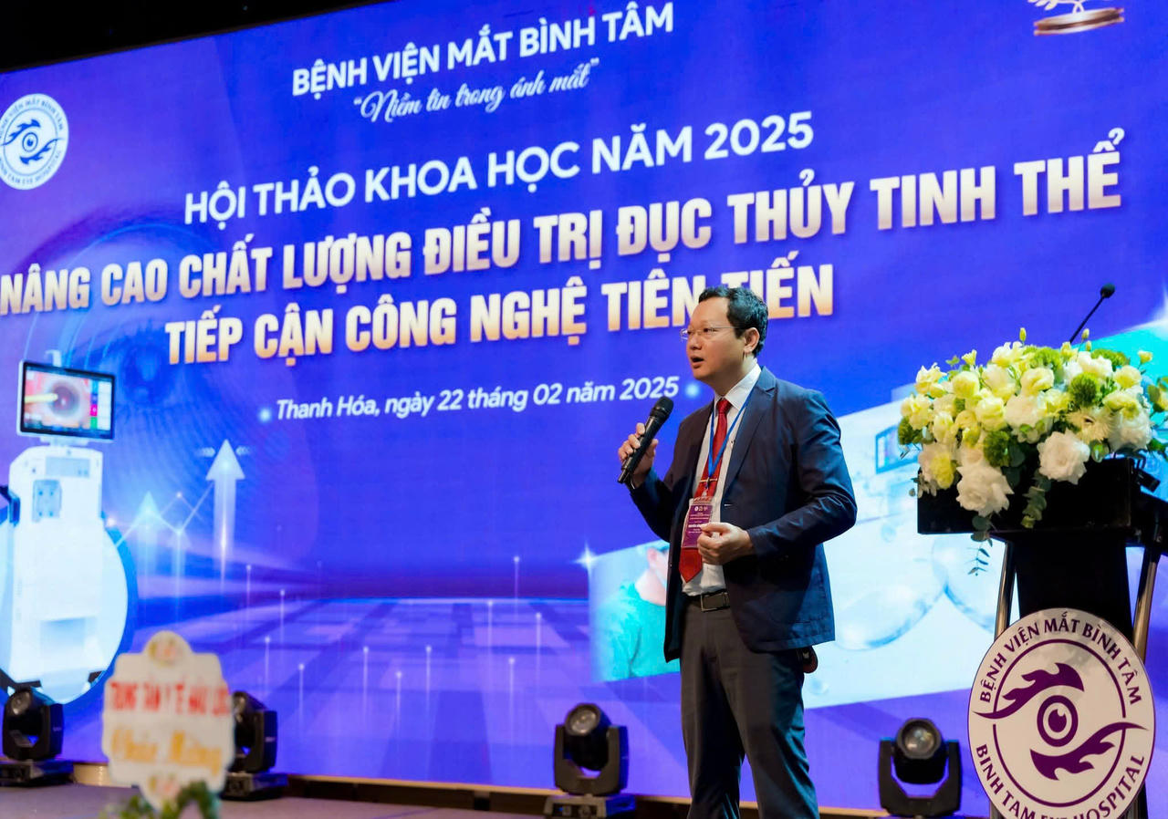 Bệnh viện Mắt Bình Tâm thường xuyên tổ chức hội thảo nhằm nâng cao chất lượng điều trị các bệnh về Mắt.