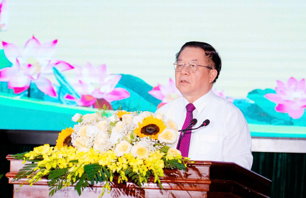 Trưởng ban Tuyên giáo và Dân vận Trung ương Nguyễn Trọng Nghĩa phát biểu tại buổi lễ.