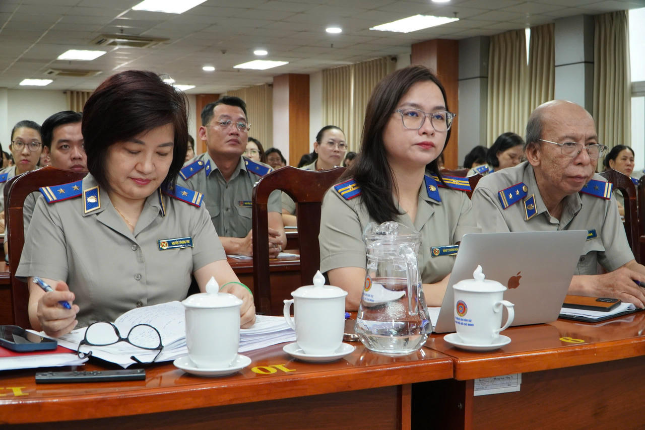Chuyện nghề Thi hành án dân sự: Khắc hoạ chân dung người cán bộ, chấp hành viên bằng những câu chuyện giản dị