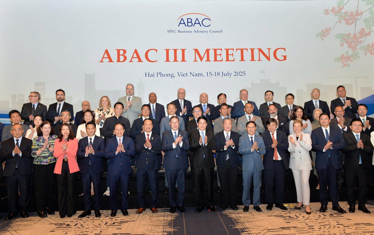 Chủ tịch nước Lương Cường dự khai mạc Kỳ họp lần thứ 3 của Hội đồng Tư vấn Kinh doanh APEC

