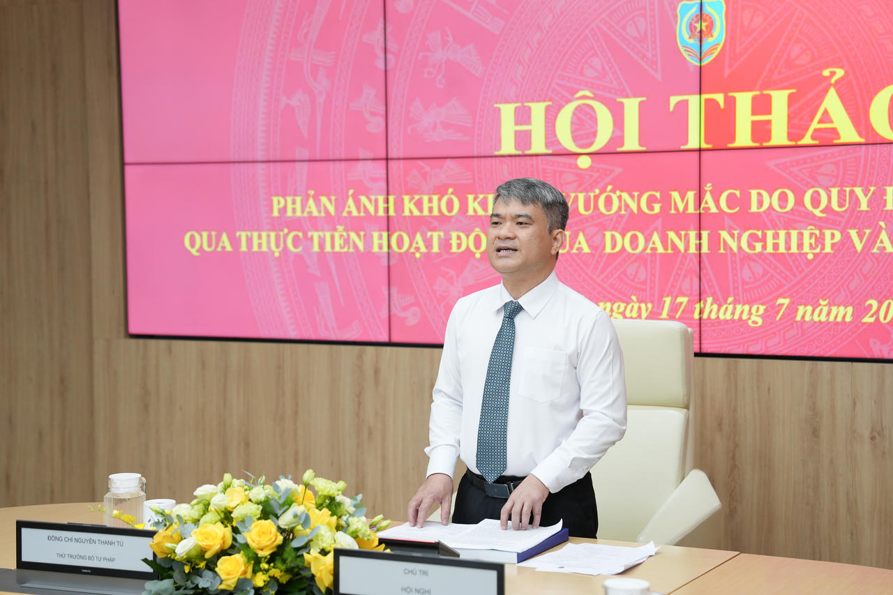 Thứ trưởng Nguyễn Thanh Tú phát biểu khai mạc Hội thảo.