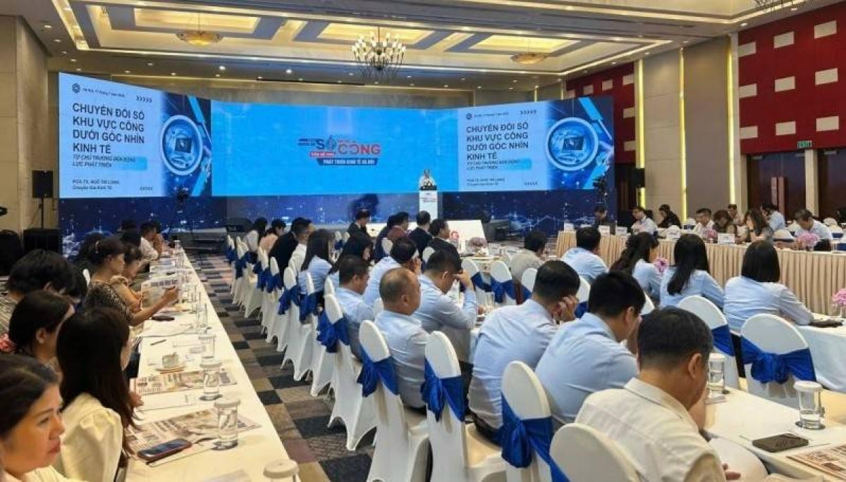 Toàn cảnh buổi Diễn đàn “Chuyển đổi số khu vực công – Tiền đề cho phát triển kinh tế xã hội”. (Nguồn: Doanhnghiephoinhap)