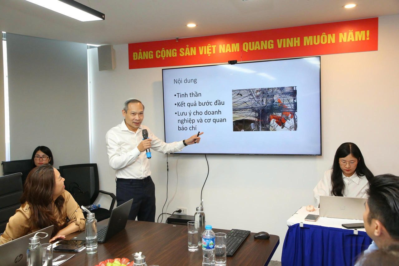 ĐBQH Phan Đức Hiếu, Ủy viên chuyên trách Ủy ban Kinh tế Tài chính của Quốc hội 