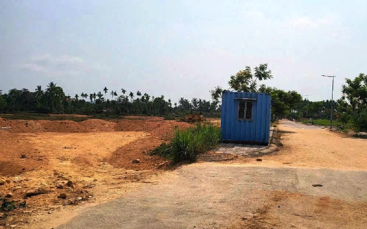 Theo kế hoạch, toàn bộ công tác giải phóng mặt bằng cho tuyến đường sắt tốc độ cao trên địa bàn tỉnh Quảng Ngãi phải hoàn tất và bàn giao trước cuối năm 2026.