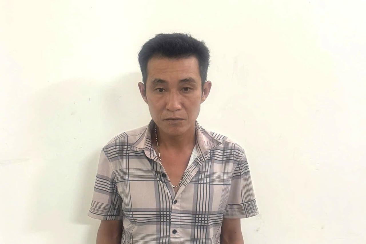 Nguyễn Mạnh Tuấn bị khởi tố và bắt tạm giam về hành vi giao cấu với người dưới 16 tuổi. Ảnh: CACC.