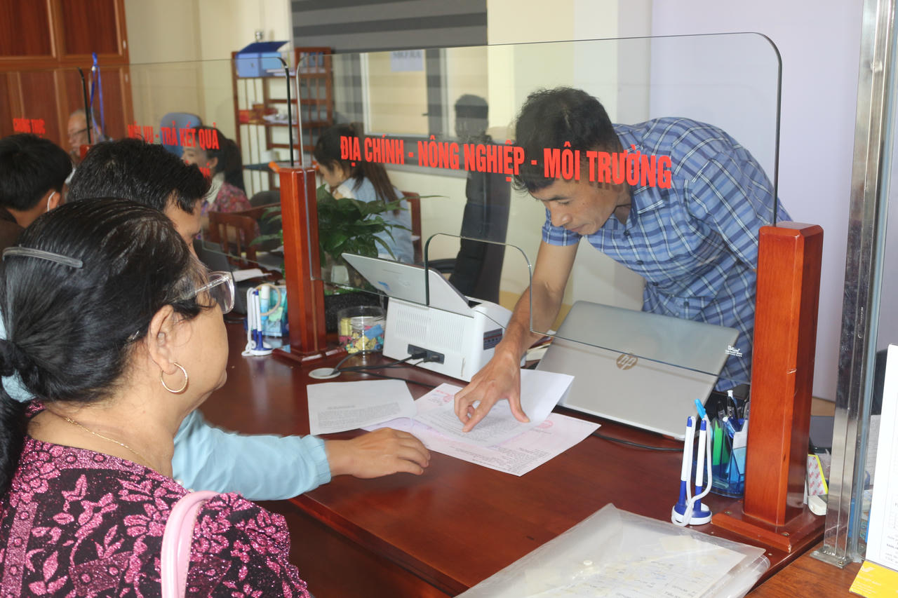 Nhiều người đang dần xóa bỏ những suy nghĩ và rào cản hành chính rườm rà như trước đây.