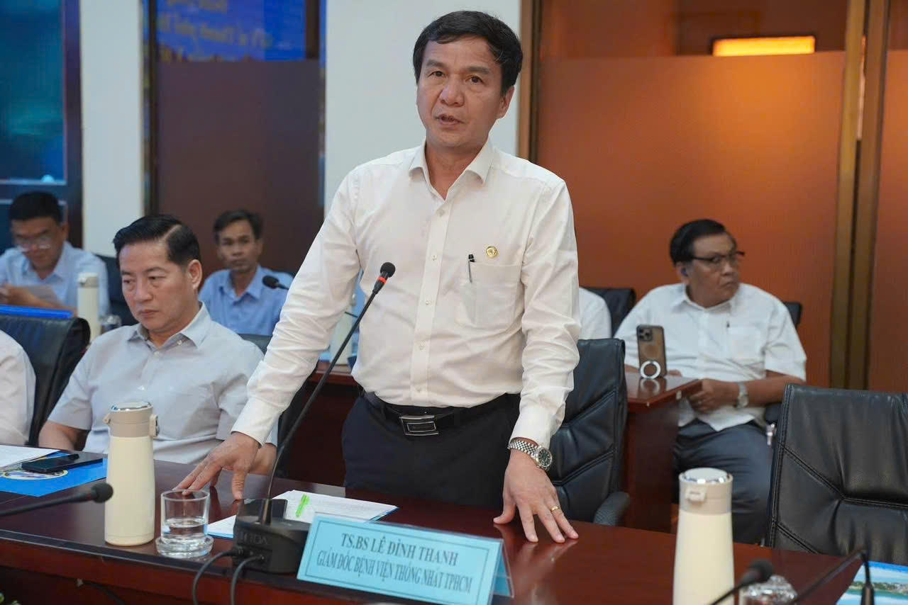  TS.BS Lê Đình Thành – Giám đốc Bệnh viện Thống Nhất TP HCM phát biểu ý kiến tại buổi làm việc (Ảnh: TTVHCĐ)