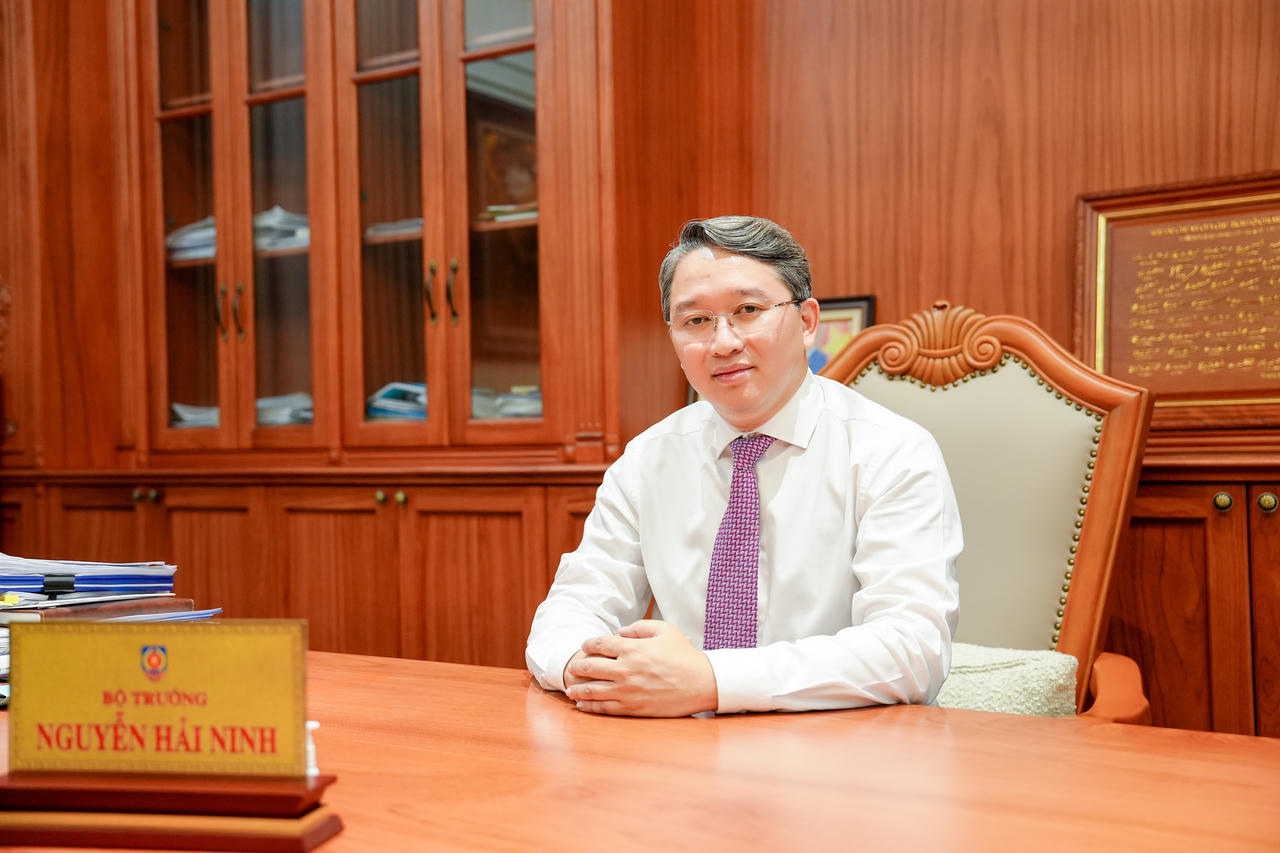 Thư chúc mừng của Bộ trưởng Nguyễn Hải Ninh nhân dịp kỷ niệm 79 năm Ngày truyền thống Thi hành án dân sự
