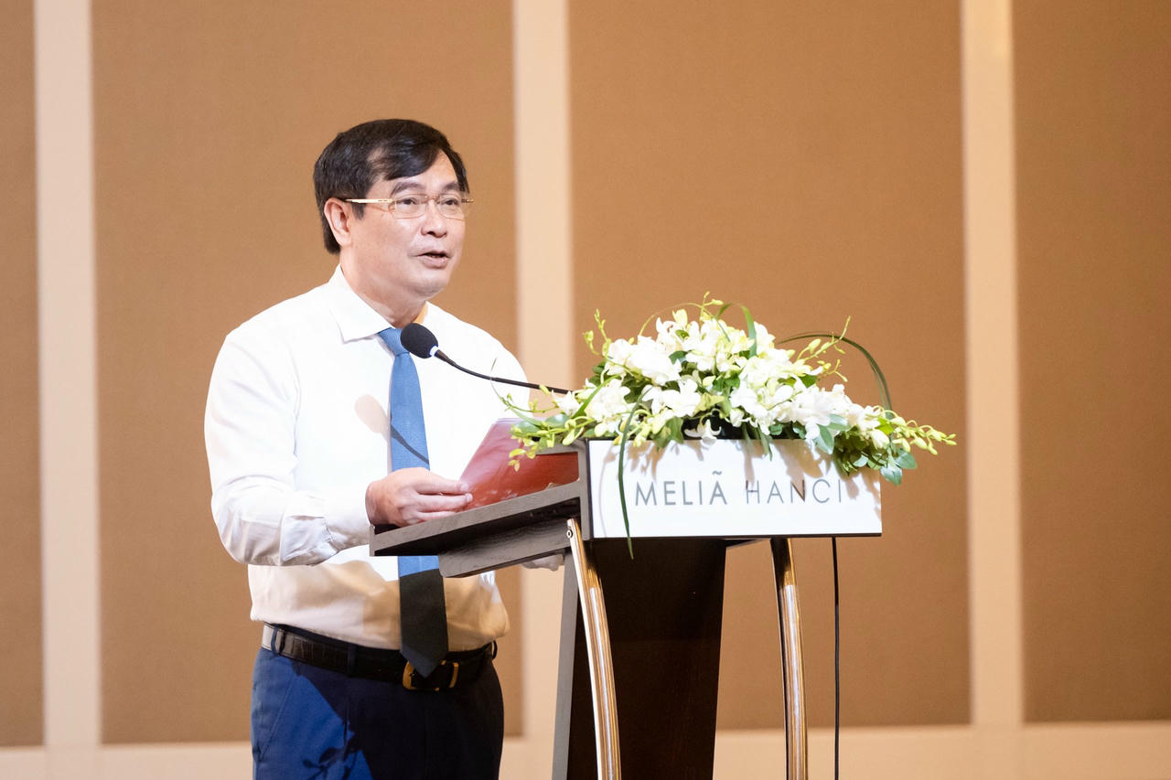 Ông Phan Xuân Thuỷ, Phó Trưởng ban Tuyên giáo và Dân vận Trung ương phát biểu tại Hội thảo