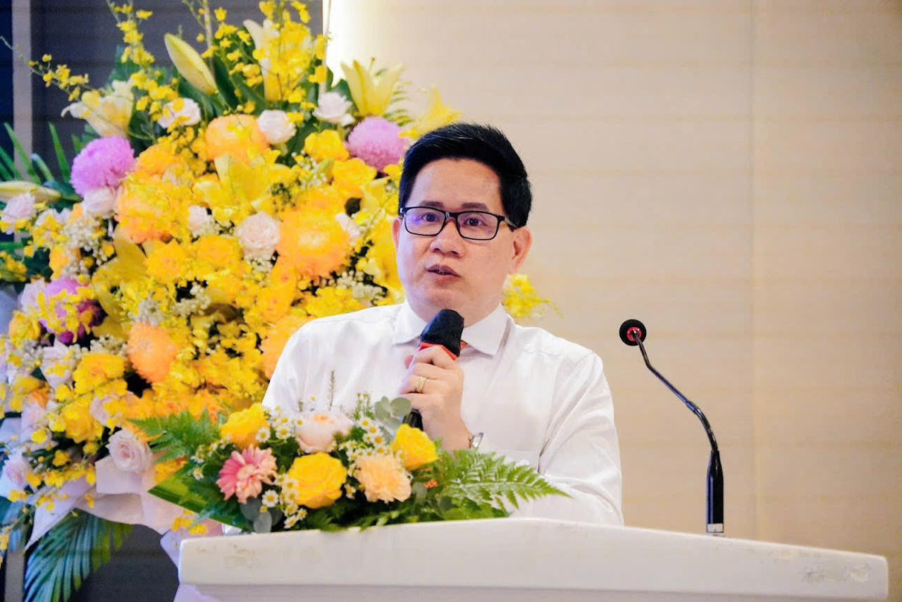 Thu hút chuyên gia pháp lý là người Việt Nam ở nước ngoài về cống hiến: 
Cần có những chính sách đặc thù đủ hấp dẫn
 