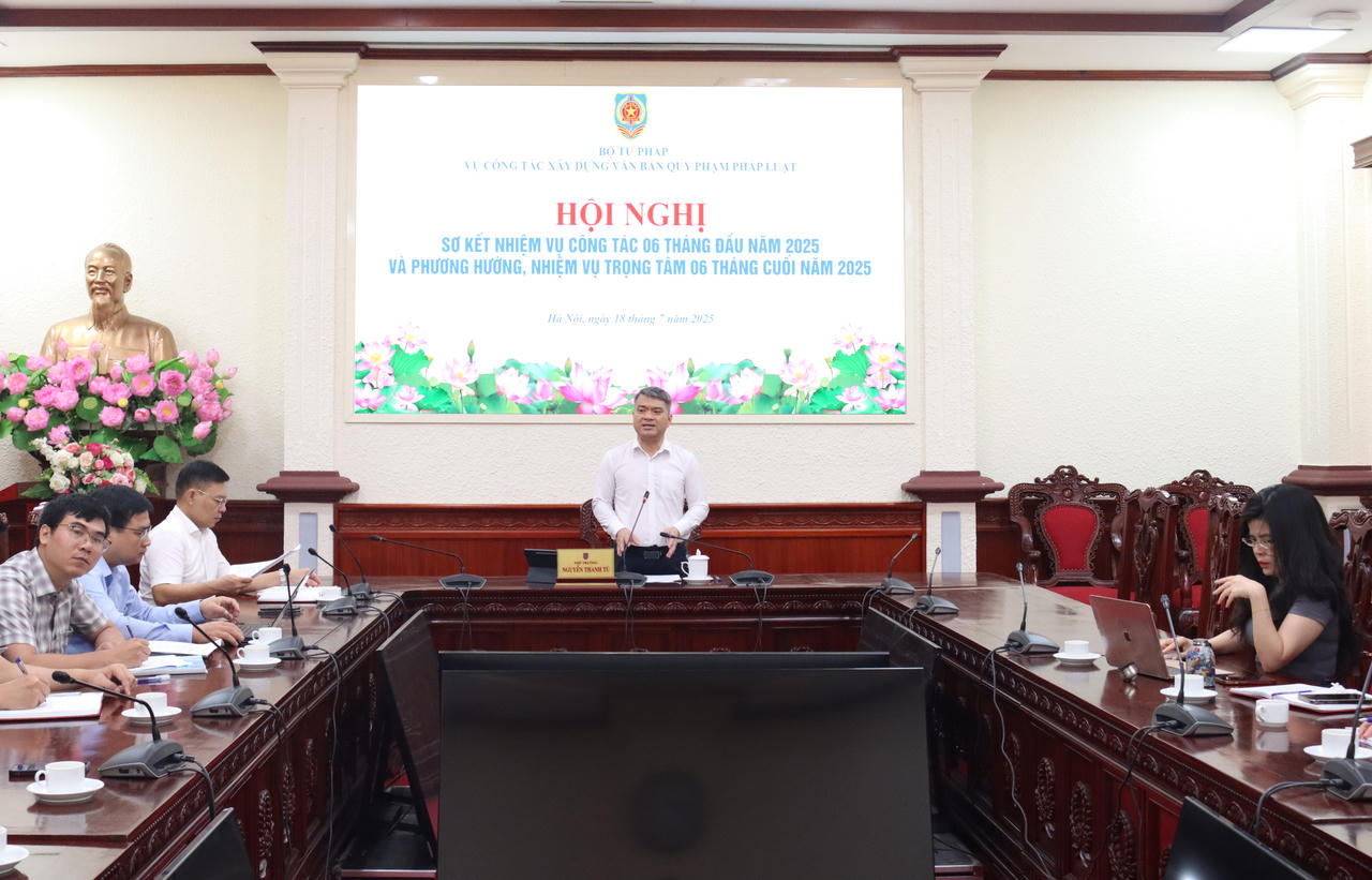 Sơ kết công tác 6 tháng đầu năm Vụ Công tác xây dựng văn bản quy phạm pháp luật
