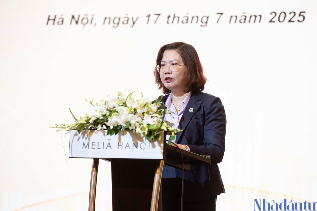Bà Vũ Thị Chân Phương, Chủ tịch Ủy ban Chứng khoán Nhà nước (UBCKNN) phát biểu tại Hội thảo.