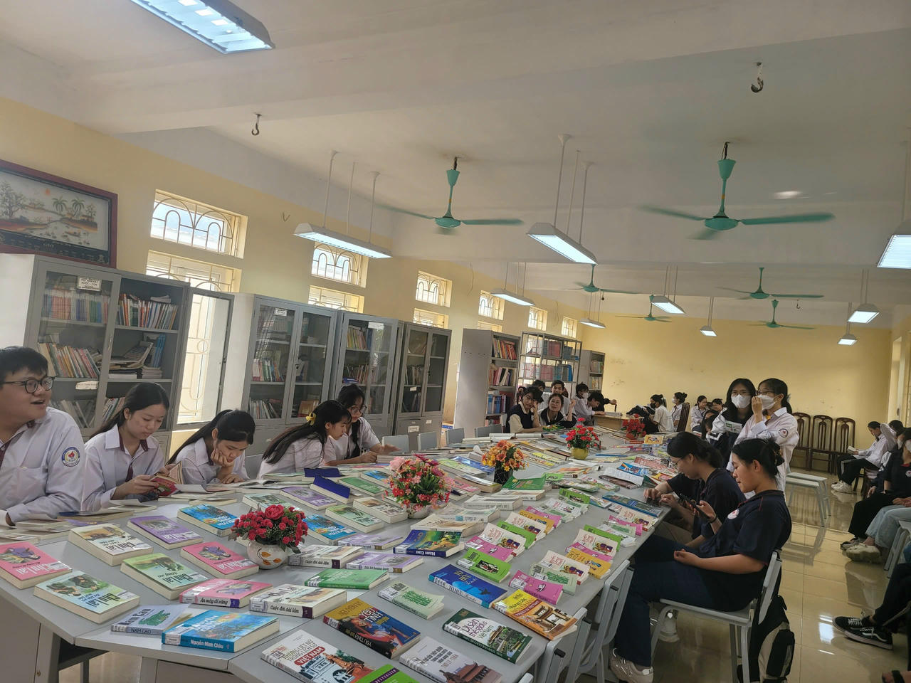 Đọc sách là cách để học sinh mở rộng thế giới nội tâm, nâng tầm tư duy và hình thành một nhân cách bền vững trước sóng gió cuộc đời.