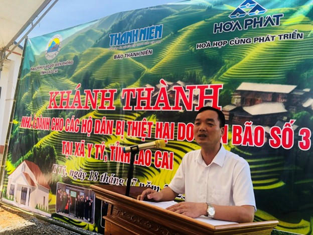 Ông Tô Văn Thanh, Bí thư Đảng uỷ xã Y Tý (trước đây là A Lù) cảm ơn sự hỗ trợ của Hòa Phát để bà con có nhà khang trang, kiên cố  