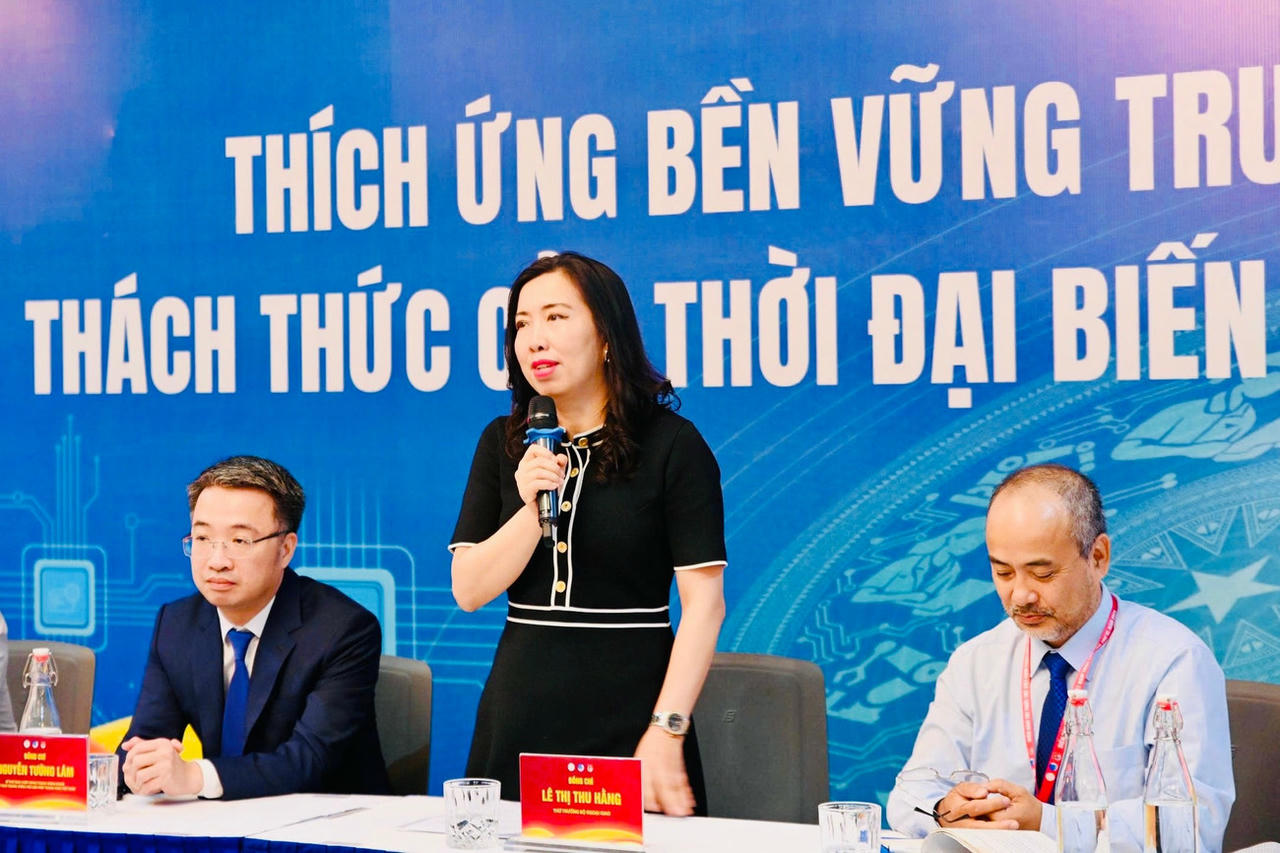 Tri thức trẻ không còn phải băn khoăn 'về' hay 'ở'