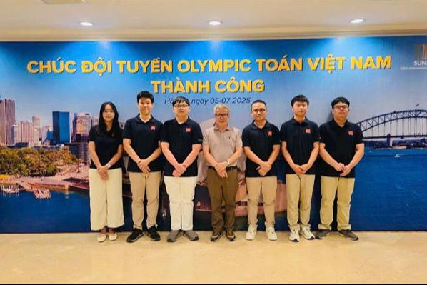 Cả 6 học sinh Việt Nam đều giành huy chương tại Olympic Toán quốc tế