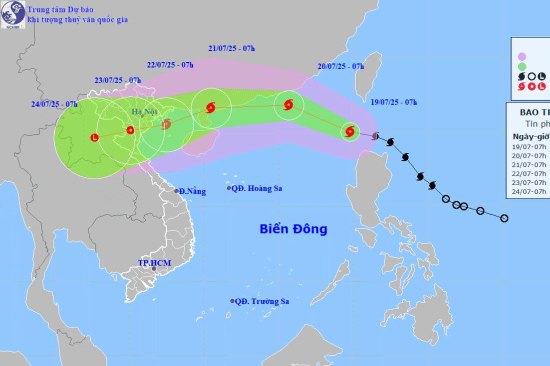 Bão hoành hành trên Biển Đông, di chuyển nhanh, khả năng ảnh hưởng rộng