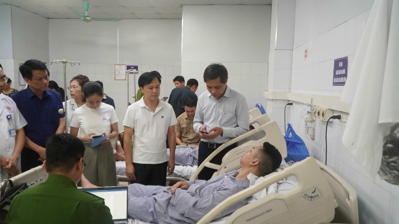 Xác định danh tính nạn nhân trên tàu du lịch lật ở vịnh Hạ Long