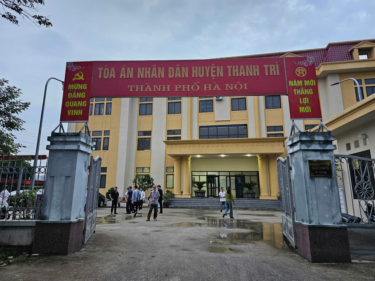 Vụ án “Lừa đảo chiếm đoạt tài sản” tại Thanh Trì, Hà Nội: Những điểm mâu thuẫn cần làm rõ để có bản án công tâm Vụ án “Lừa đảo chiếm đoạt tài sản” tại Thanh Trì, Hà Nội: Những điểm mâu thuẫn cần làm rõ để có bản án công tâm